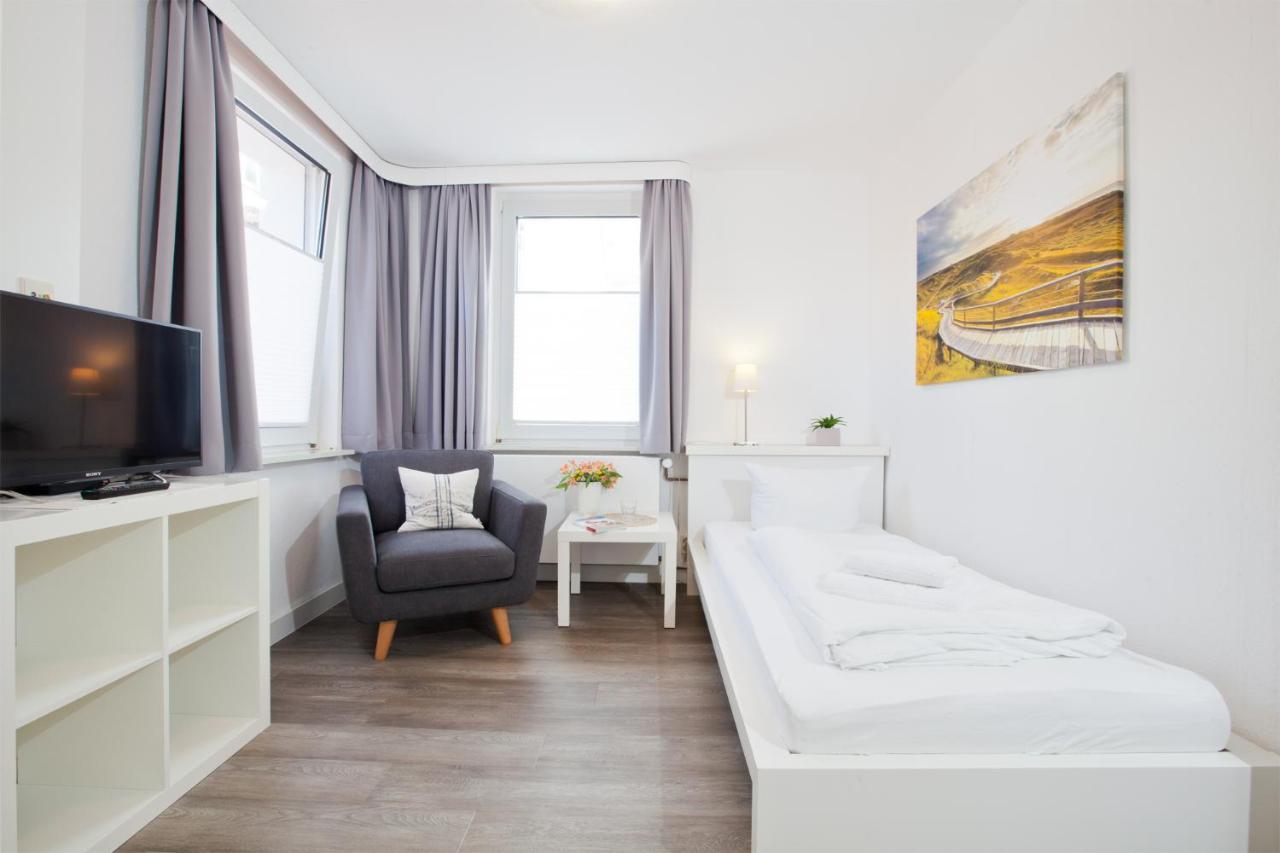 Haus Menno Janssen - Einzelzimmer Norderney Extérieur photo